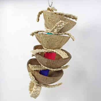 HappyBird Treatspielzeug Coconut Kabob Bird Toy 1 HappyBird Treatspielzeug Coconut Kabob Bird Toy