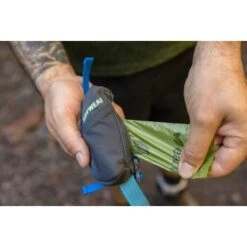 Ruffwear Stash Bag Mini™ Kotbeutelspender -Zoofachgeschäft f9135ece52aa2d8b58fe96f166a19c465044cf60 1651510 de DE 9d8ae22595afbbc5da9b390e554e3d2340e700e0OK2DDO